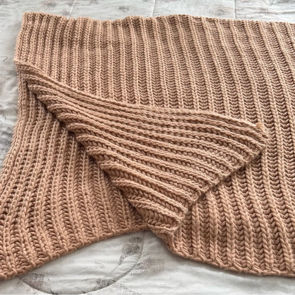 Lot of beanie hat and shawl scarf beige and grey, size 60”x60” acrylic winter